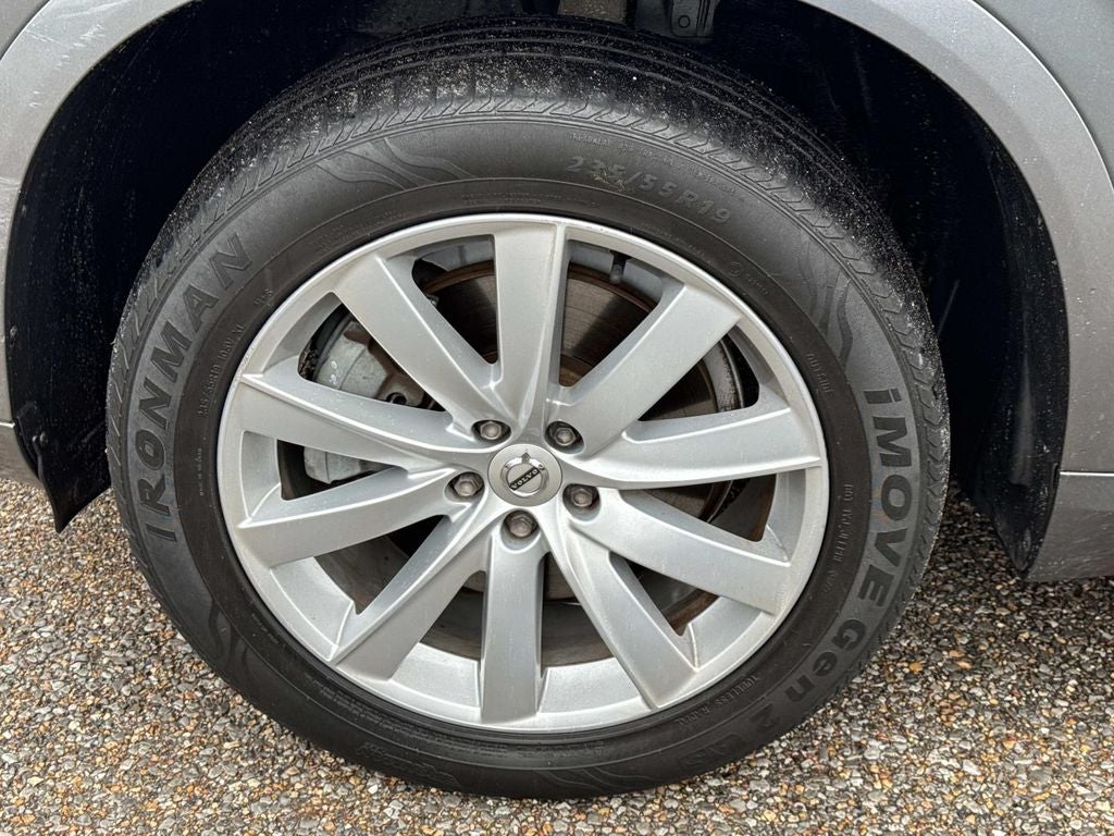 2018 Volvo XC90 T6 Momentum