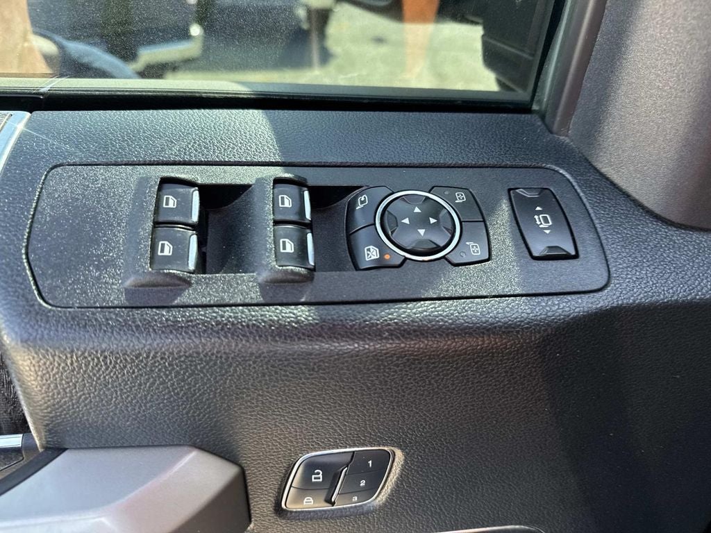 2017 Ford F-350SD Lariat