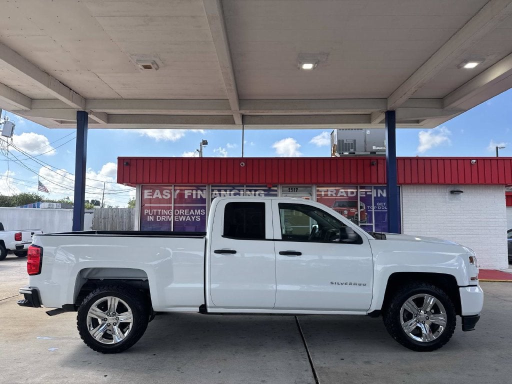 2018 Chevrolet Silverado 1500 Custom