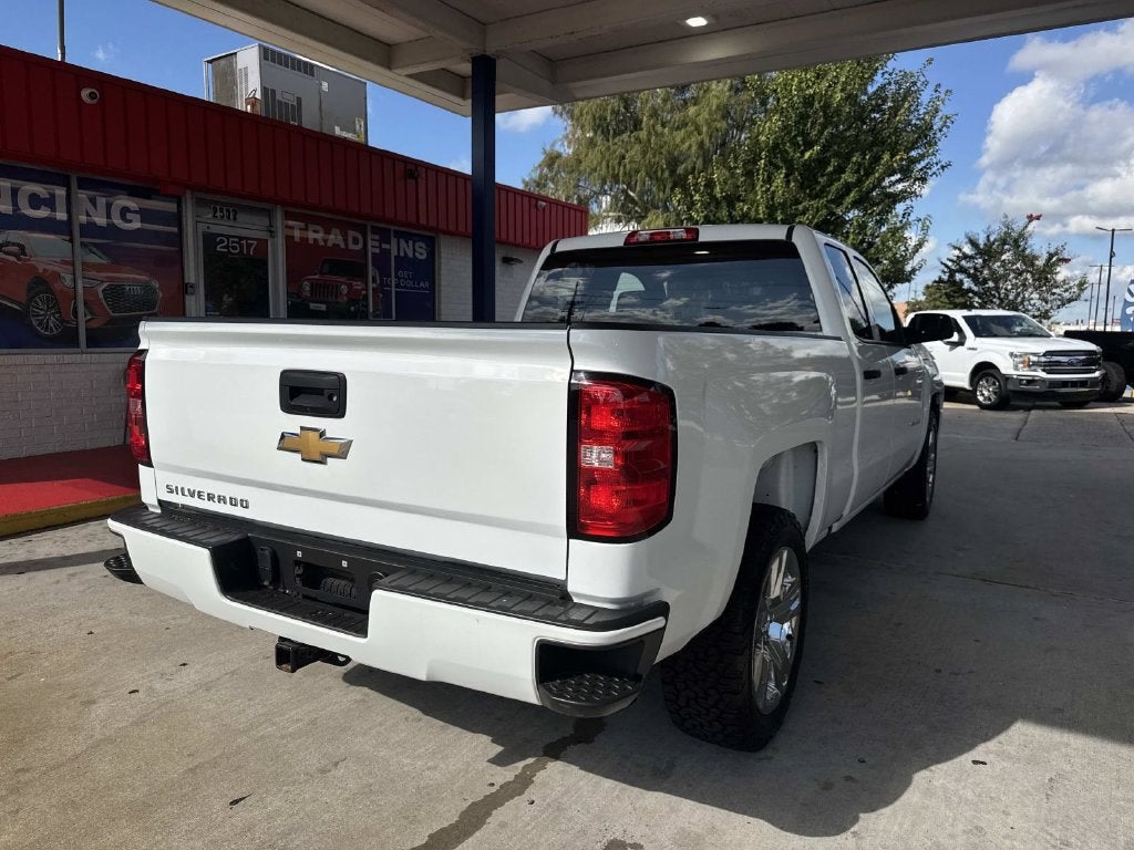 2018 Chevrolet Silverado 1500 Custom