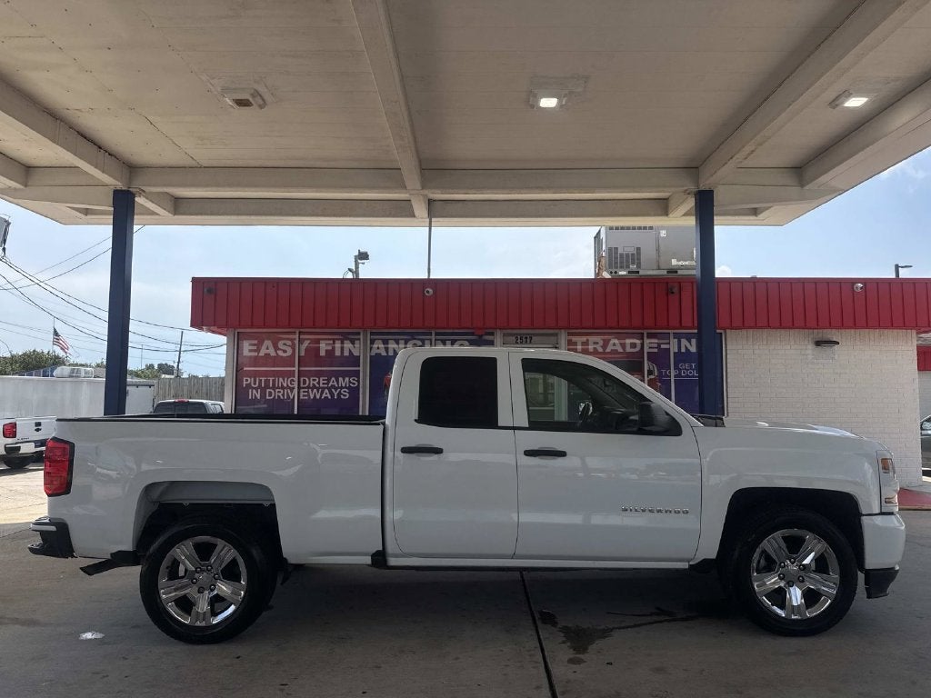 2018 Chevrolet Silverado 1500 Custom