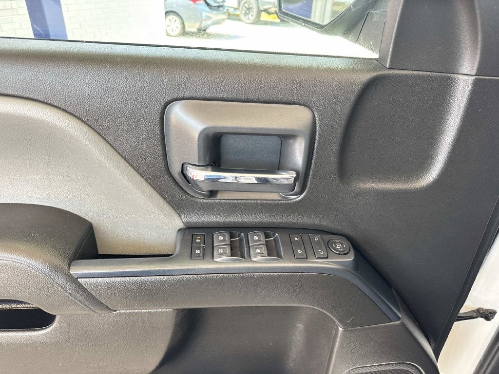2018 Chevrolet Silverado 1500 Custom
