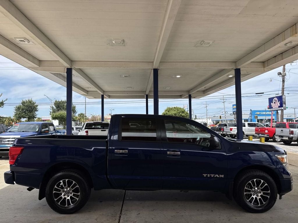 2021 Nissan Titan SV