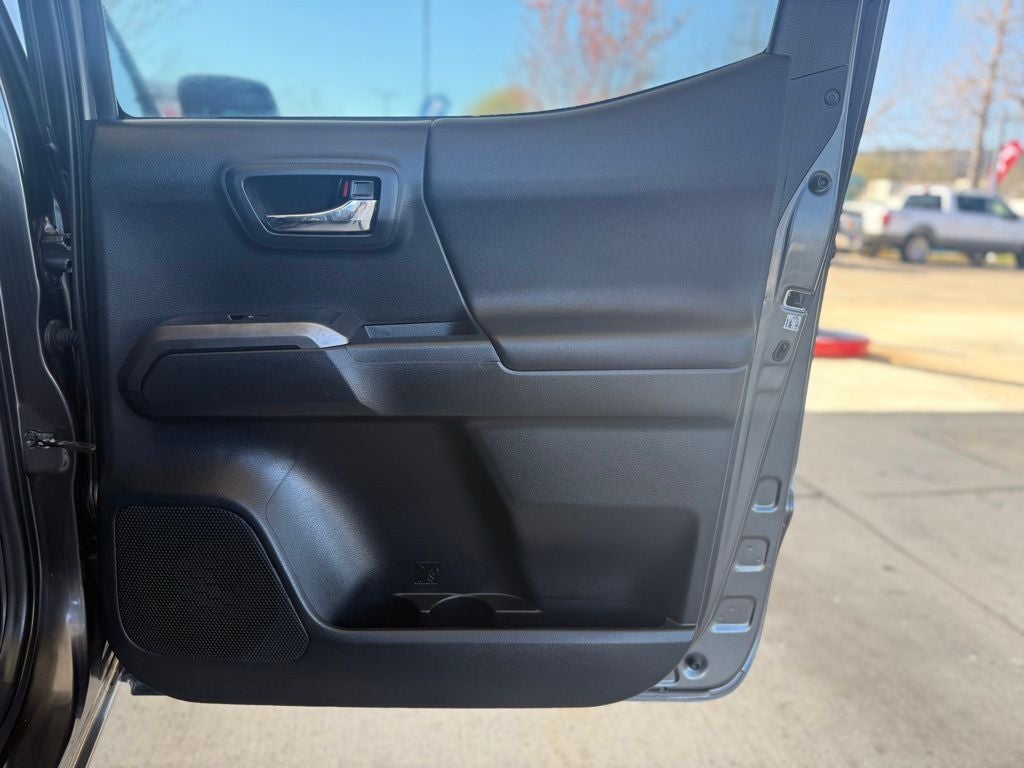 2016 Toyota Tacoma TRD Sport