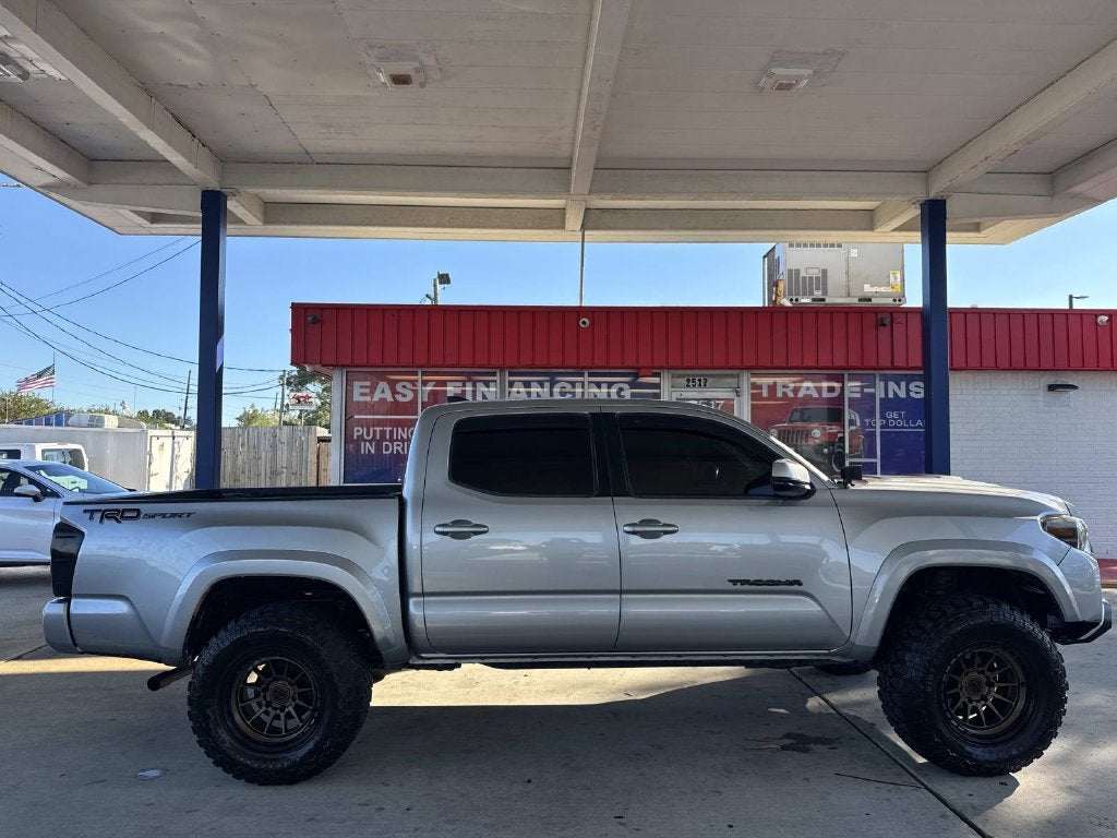 2017 Toyota Tacoma TRD Sport