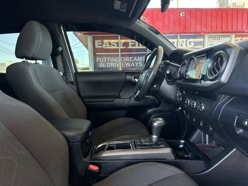 2017 Toyota Tacoma TRD Sport
