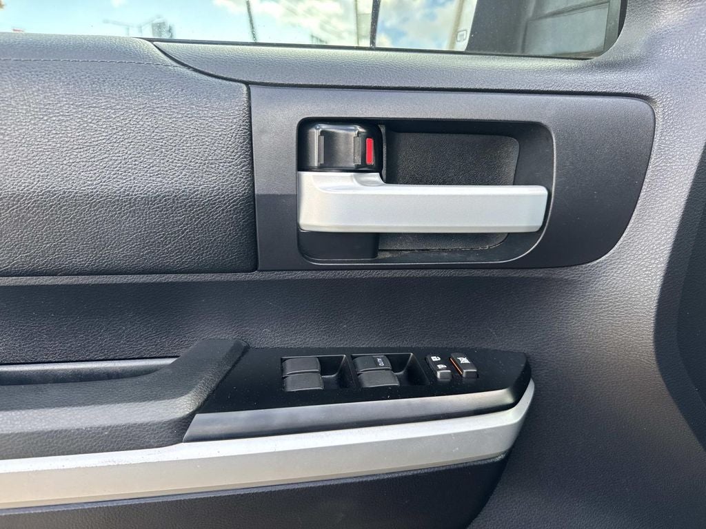2016 Toyota Tundra SR5